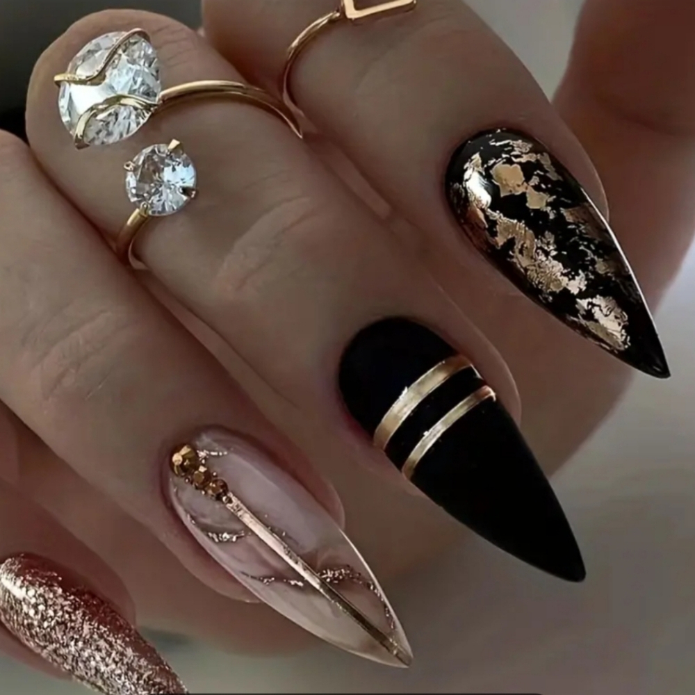 4/$30  NIB press on nails
